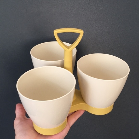 Tupperware serving tray platter with bowls - Picture 14 of 14